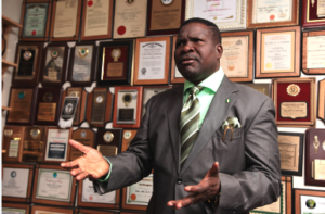 Read more about the article Mike Ozekhome Biography: Age, Wiki, Career, Wife, Education Kidnap